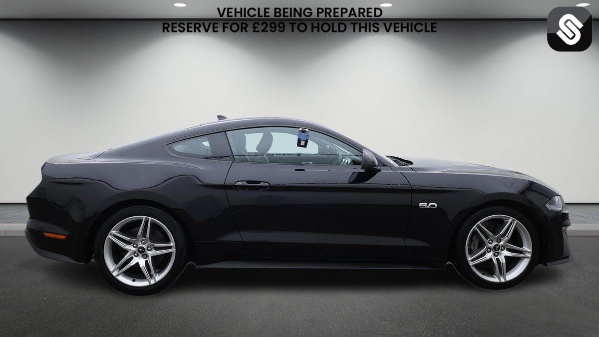 Ford Mustang Image 5
