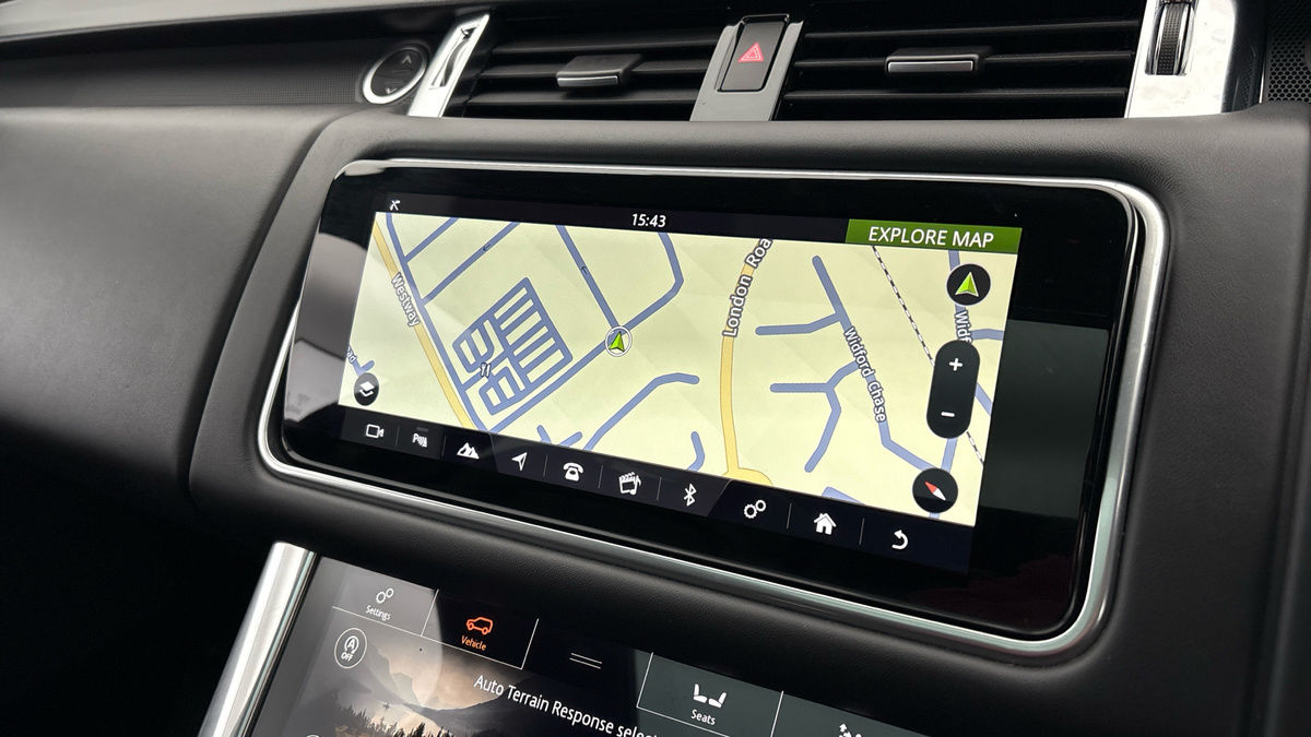 Land Rover Range Rover Sport Image 17