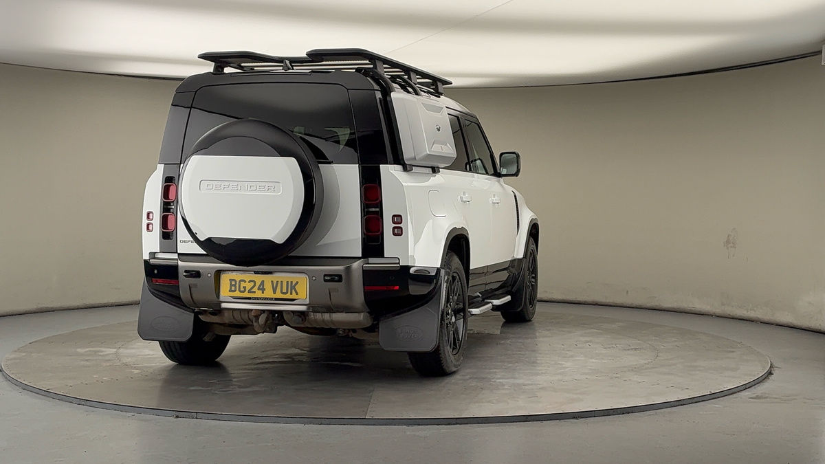 More views of Land Rover Defender 110