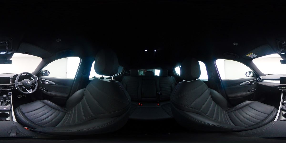 More views of Alfa Romeo Tonale