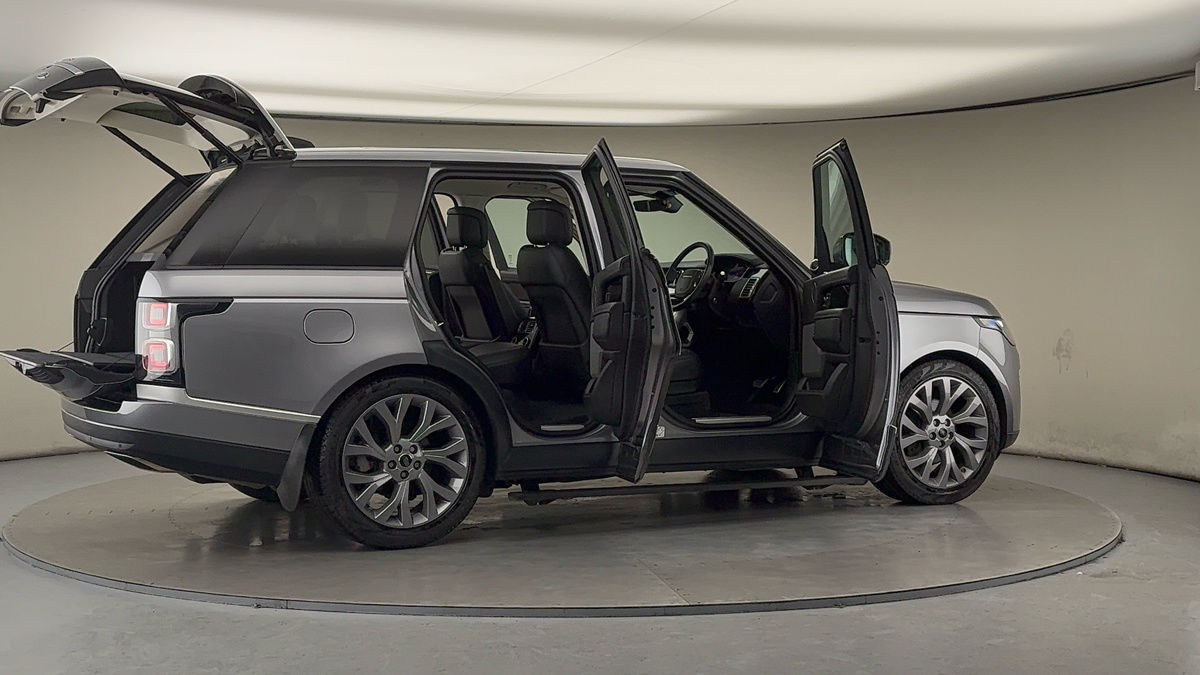 More views of Land Rover Range Rover