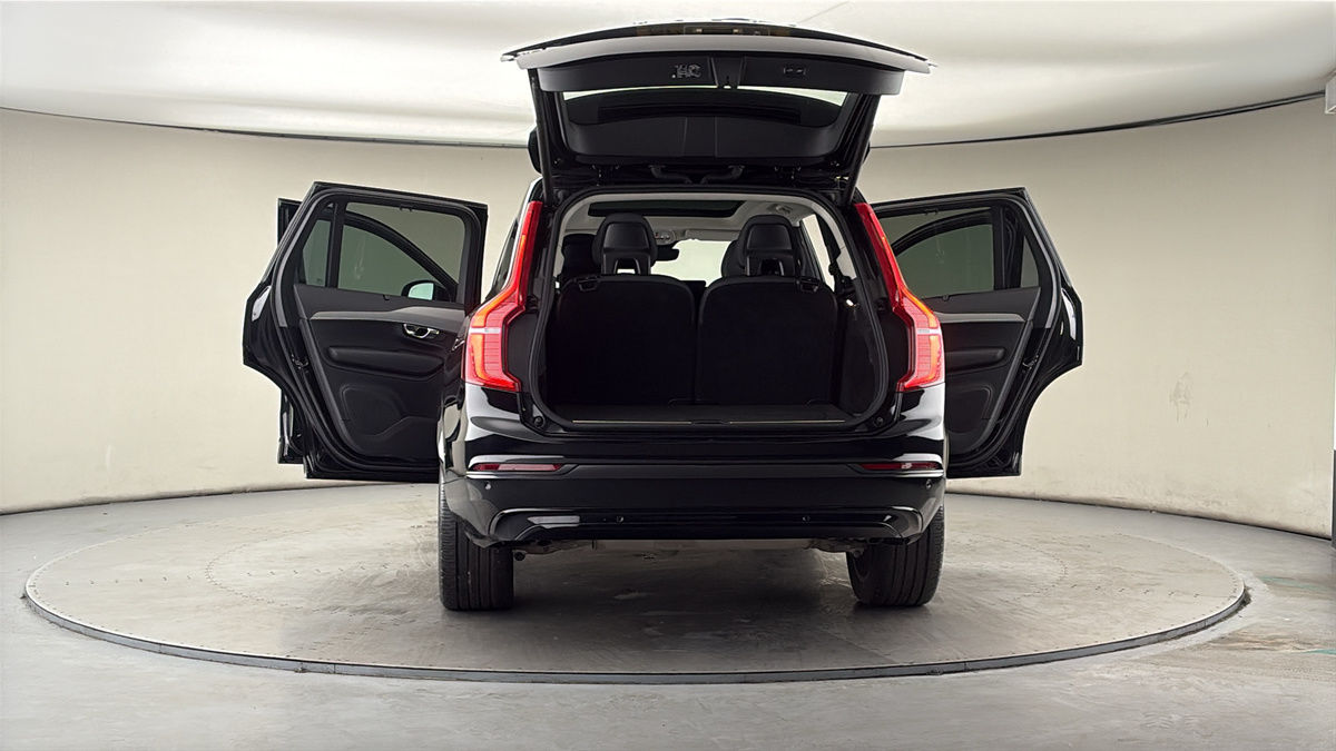 More views of Volvo XC90