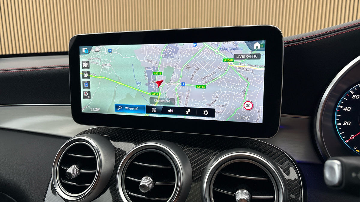 Mercedes-Benz GLC Image 17