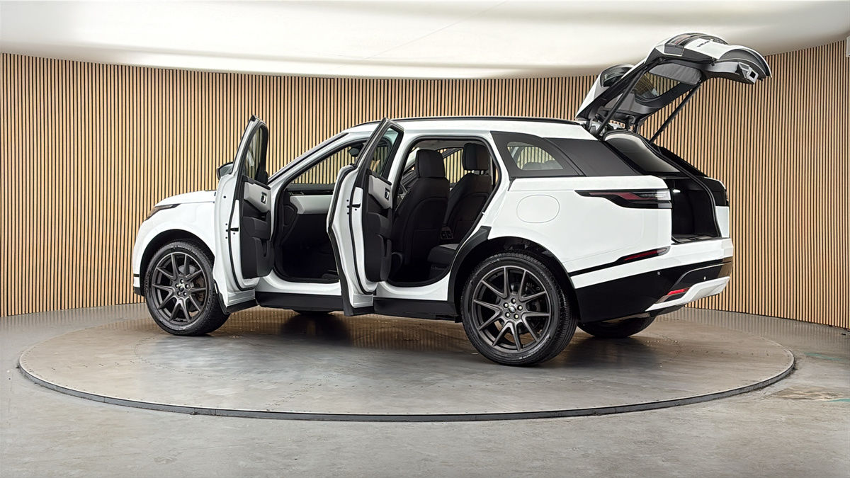 More views of Land Rover Range Rover Velar