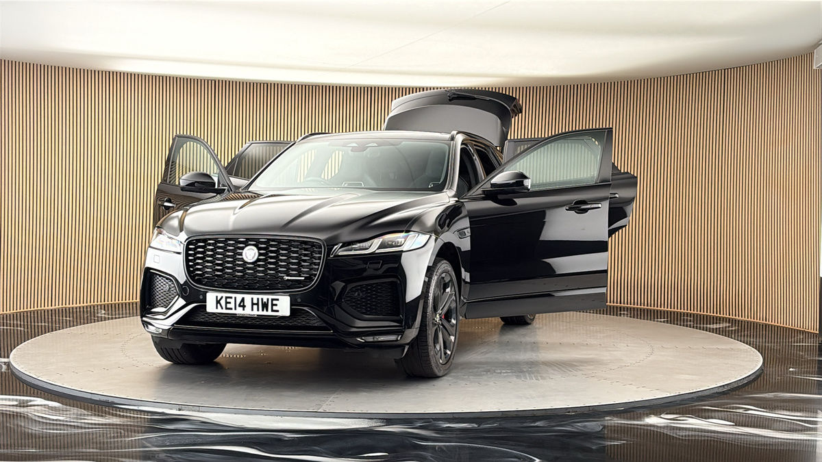More views of Jaguar F-PACE