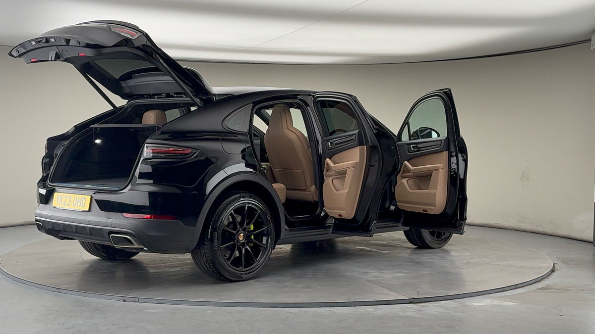 More views of Porsche Cayenne