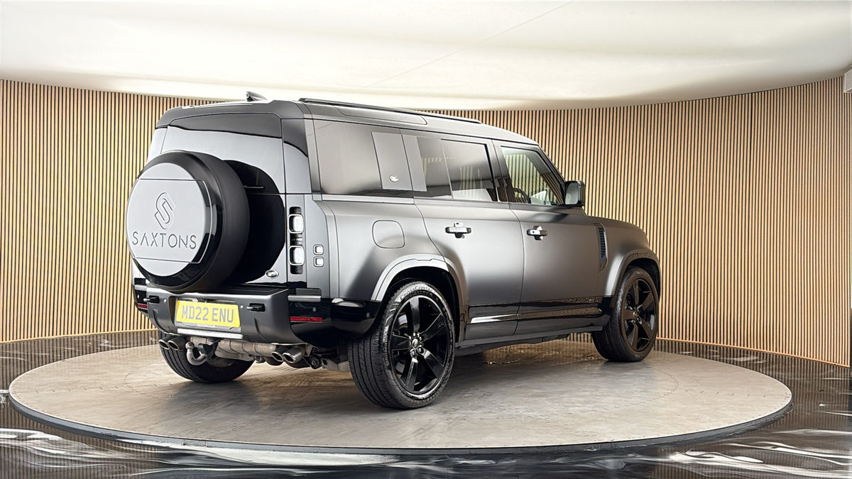 More views of Land Rover Defender 110