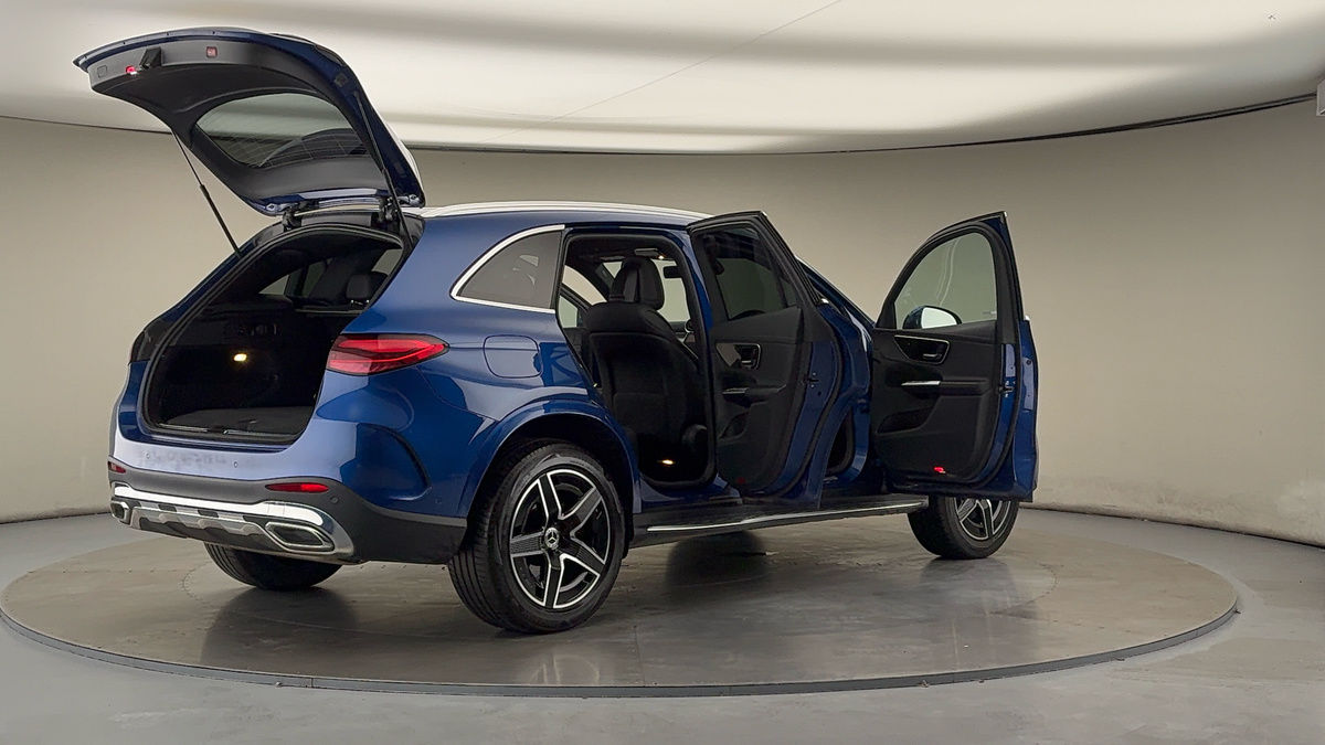 More views of Mercedes-Benz GLC