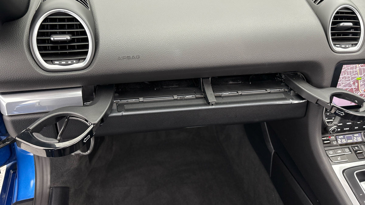 Porsche 718 Boxster Image 8