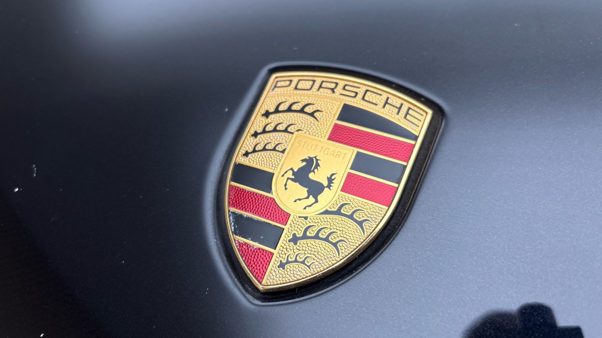 Porsche Cayenne Image 24