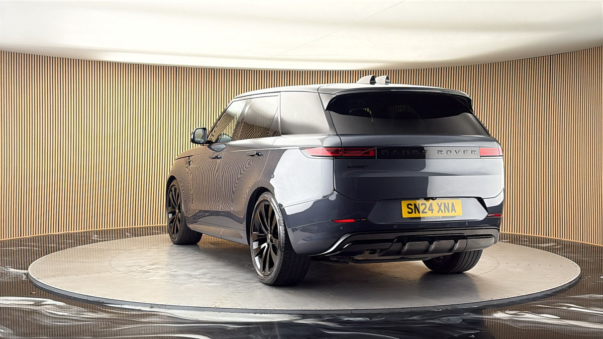 More views of Land Rover Range Rover Sport