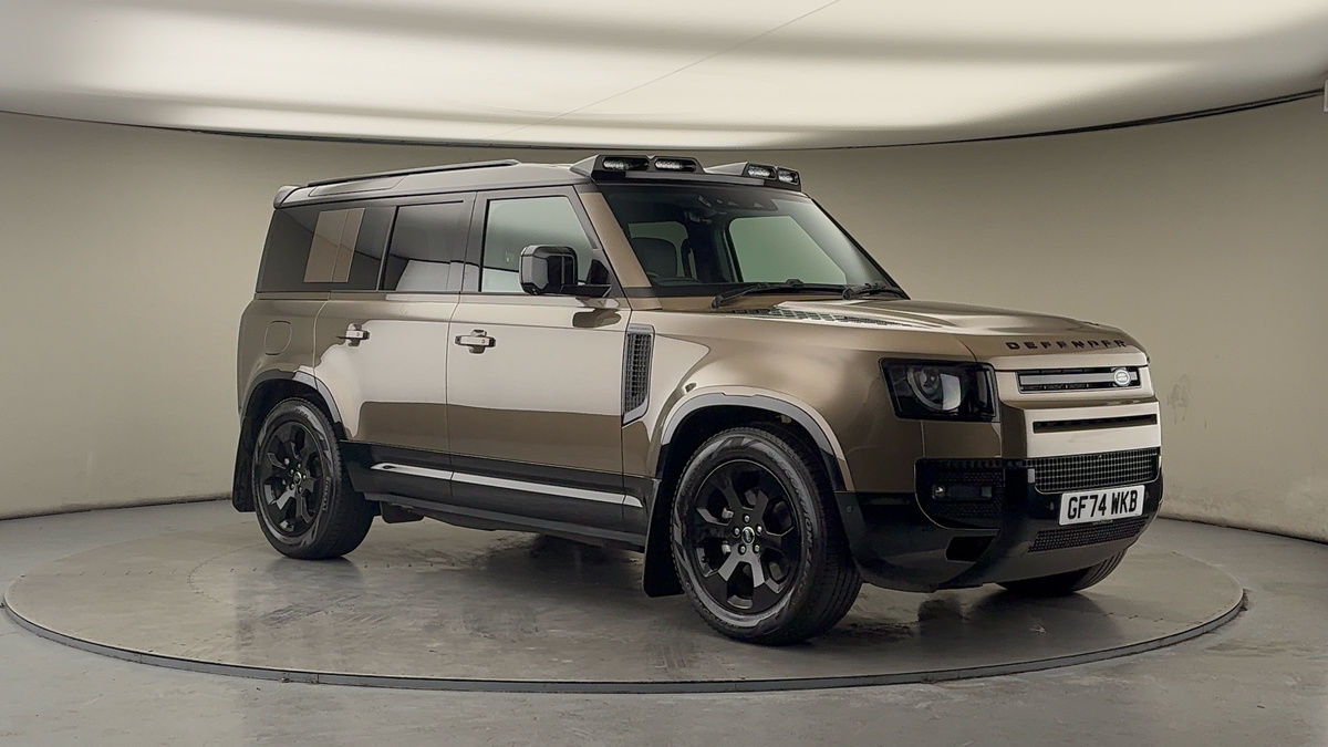 More views of Land Rover Defender 110