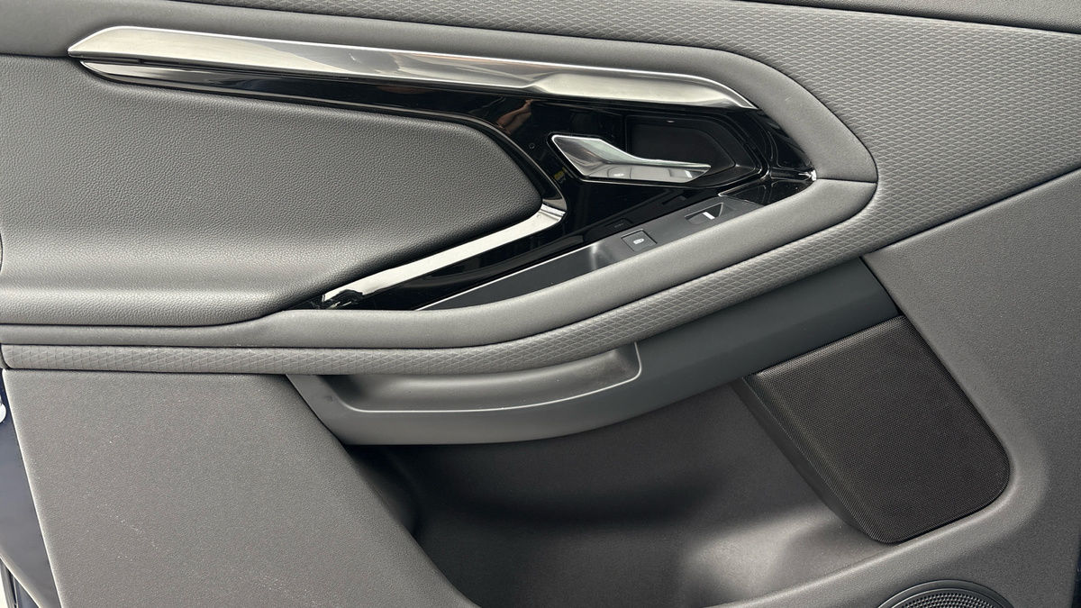 Land Rover Range Rover Evoque Image 19