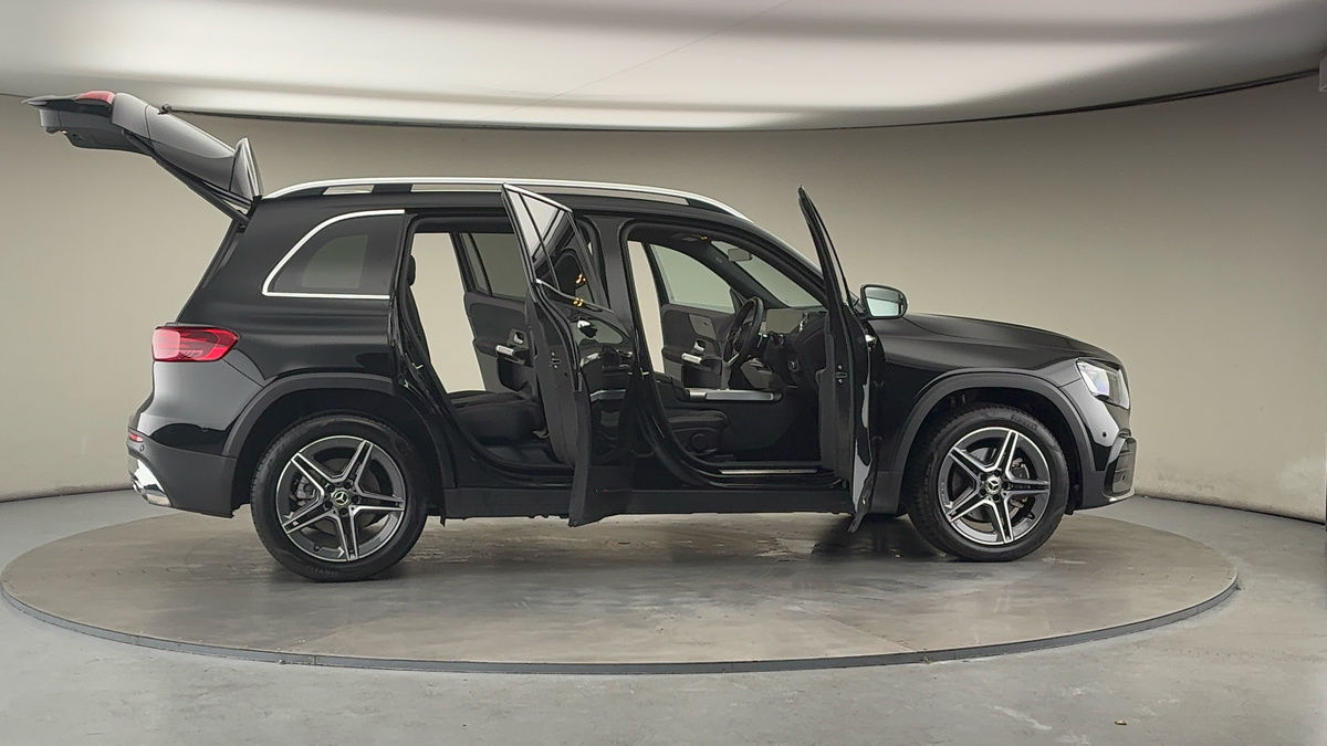 More views of Mercedes-Benz GLB