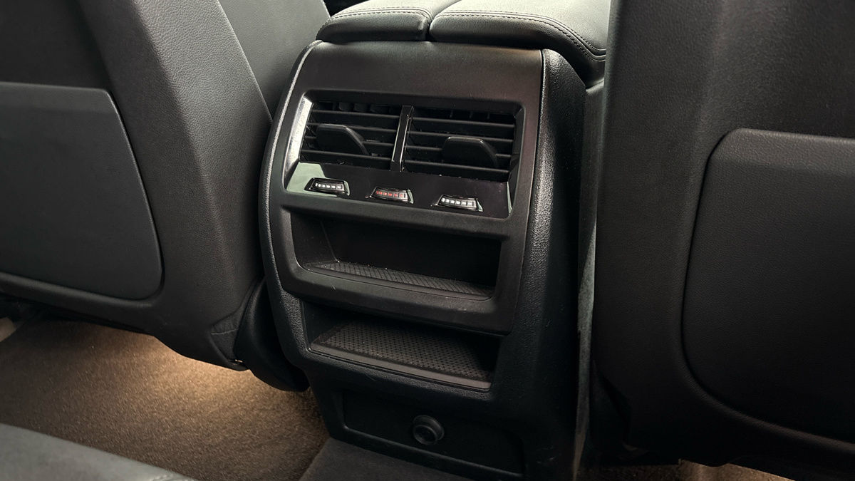 BMW X5 Image 25