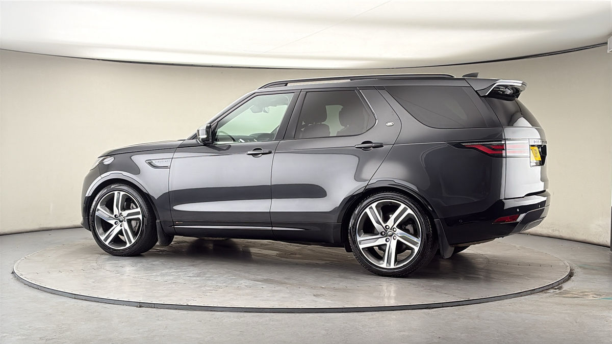 More views of Land Rover Discovery