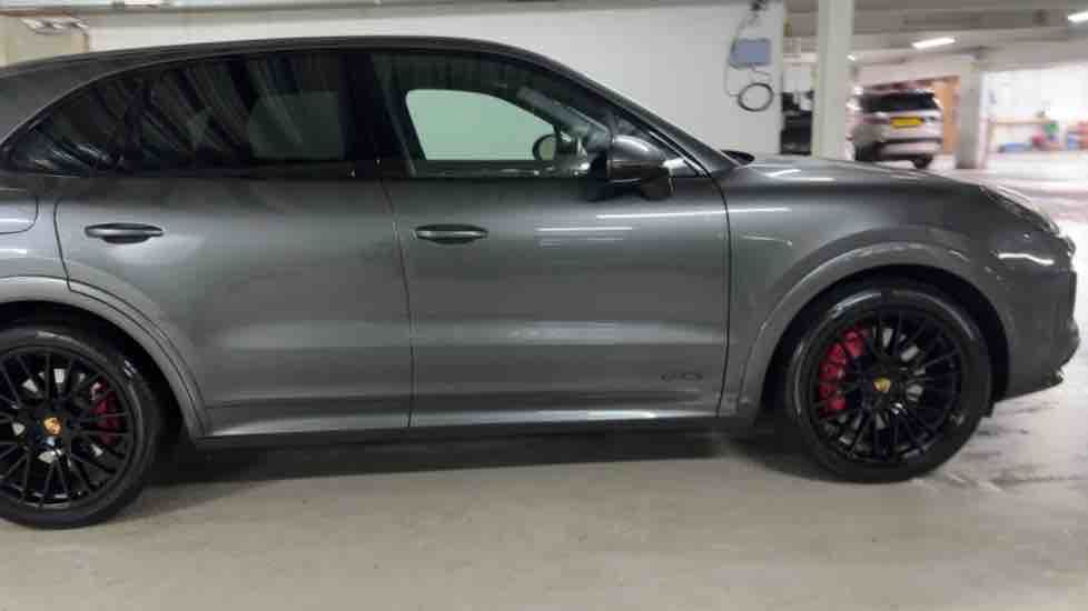 More views of Porsche Cayenne