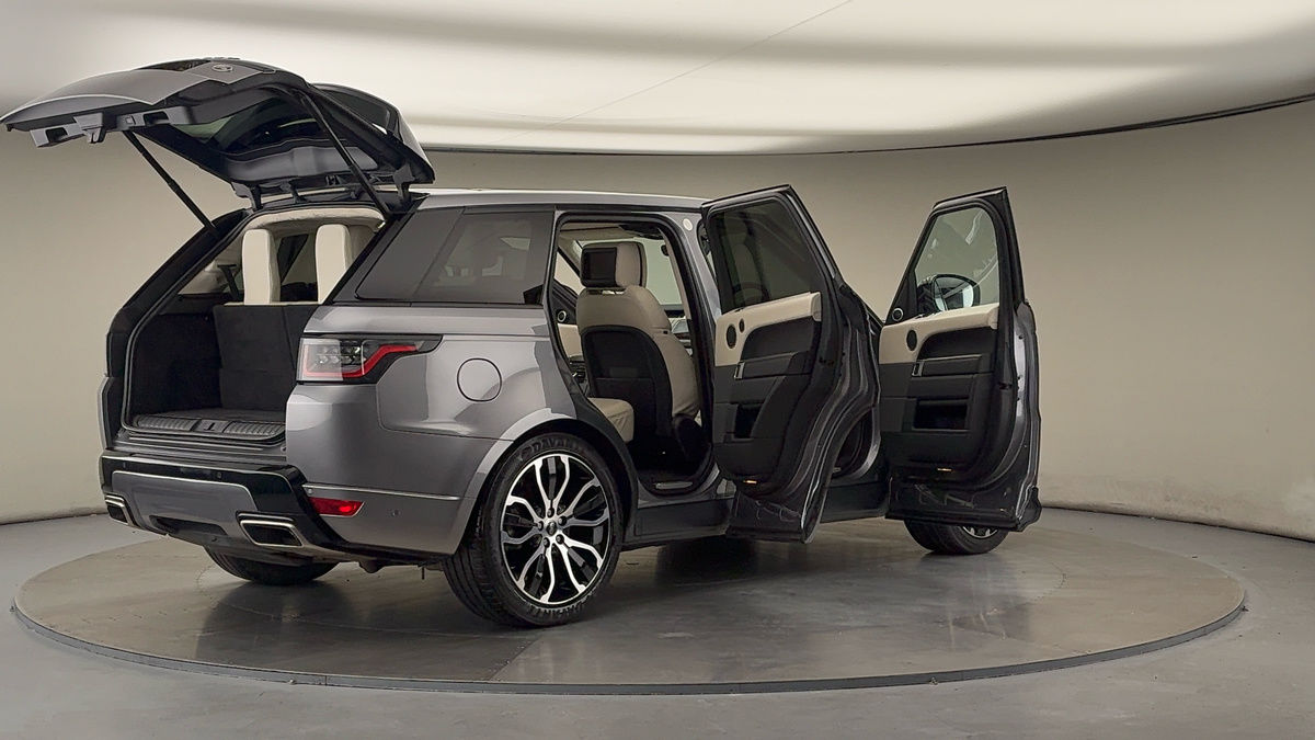 More views of Land Rover Range Rover Sport