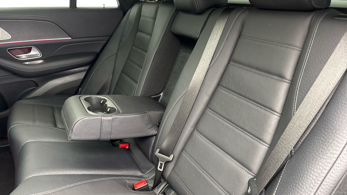 Mercedes-Benz GLE Image 9