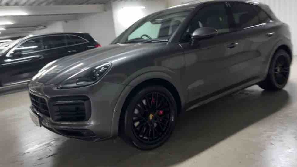 More views of Porsche Cayenne
