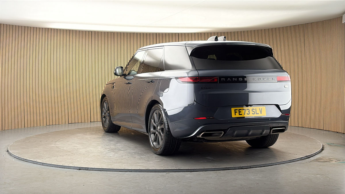 More views of Land Rover Range Rover Sport