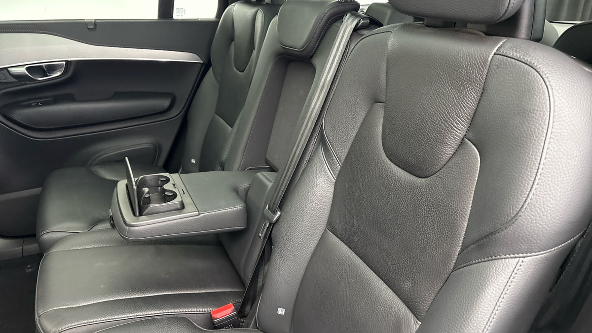Volvo XC90 Image 9