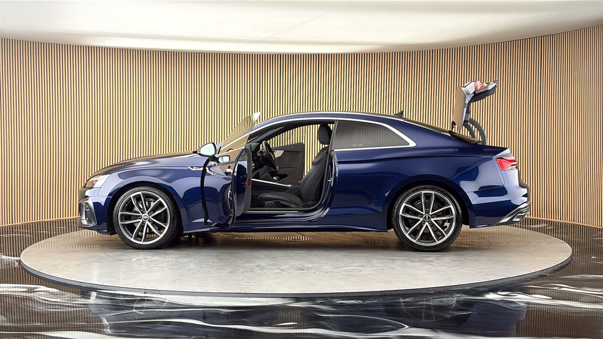 More views of Audi A5