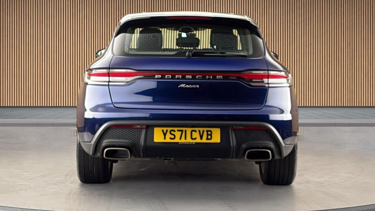 Porsche Macan Image 4