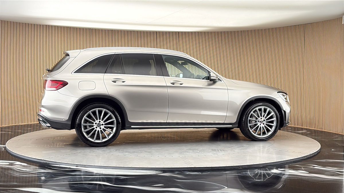 More views of Mercedes-Benz GLC