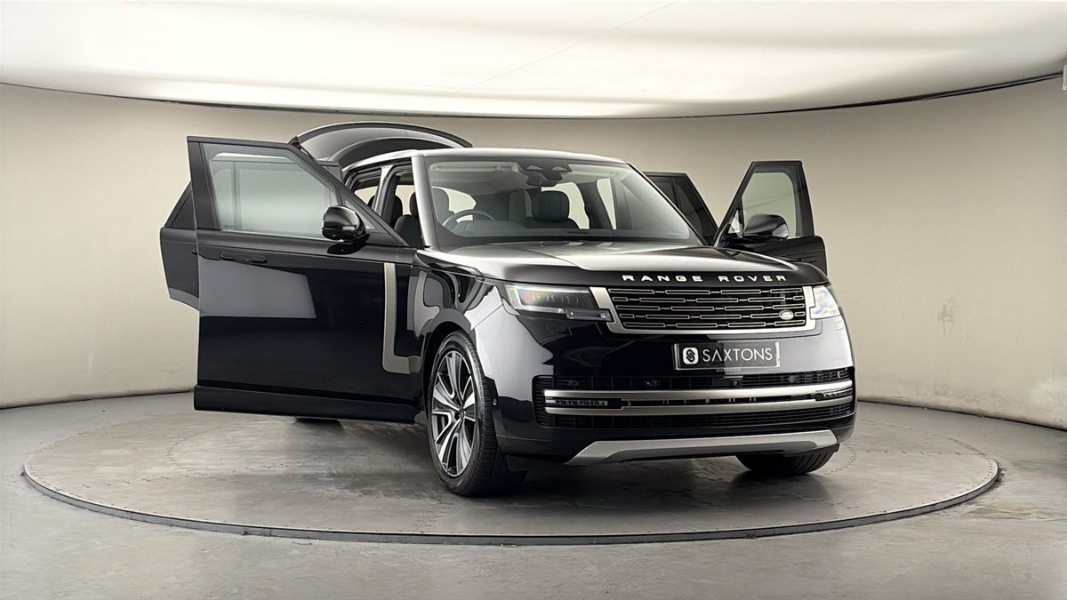 More views of Land Rover Range Rover