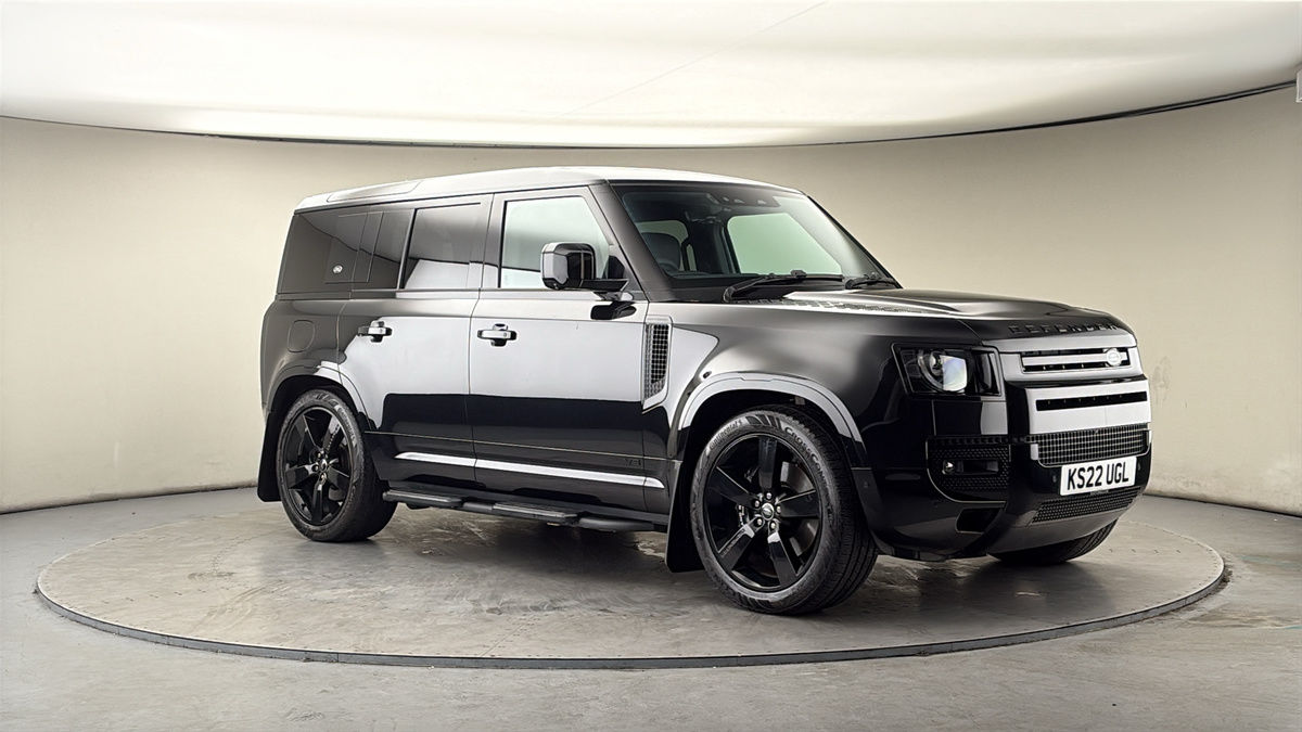 More views of Land Rover Defender 110