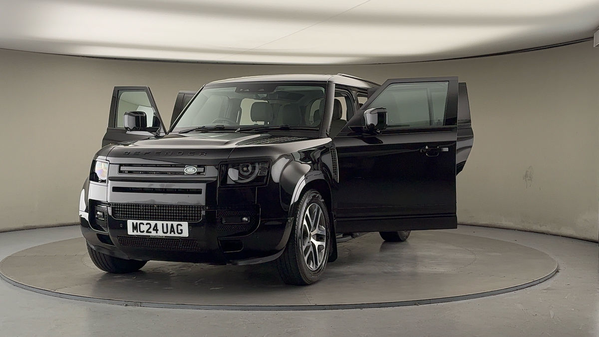 More views of Land Rover Defender 110