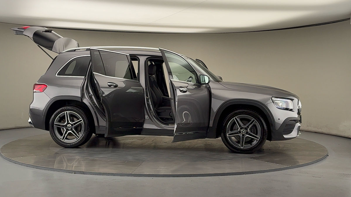 More views of Mercedes-Benz GLB