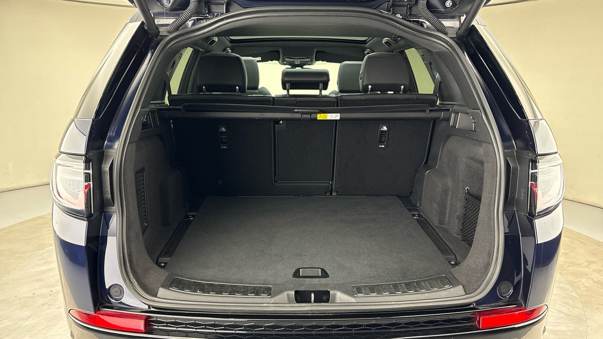Land Rover Discovery Sport Image 11