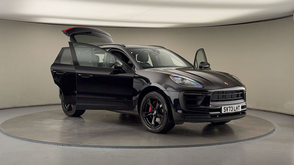 More views of Porsche Macan