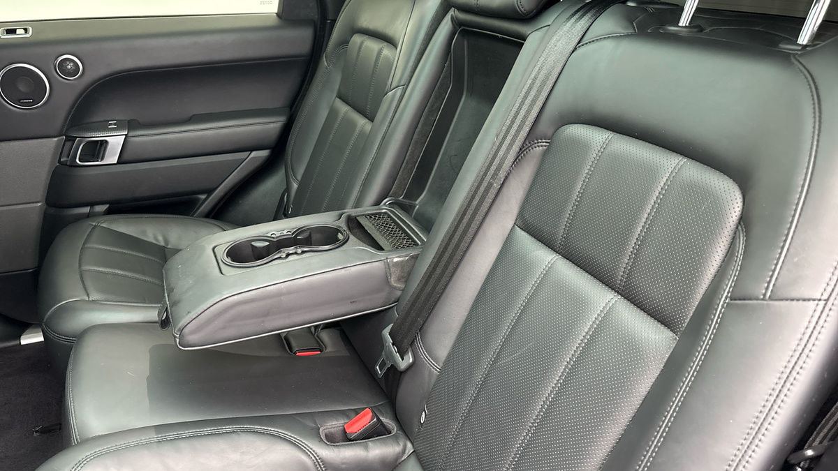 Land Rover Range Rover Sport Image 9
