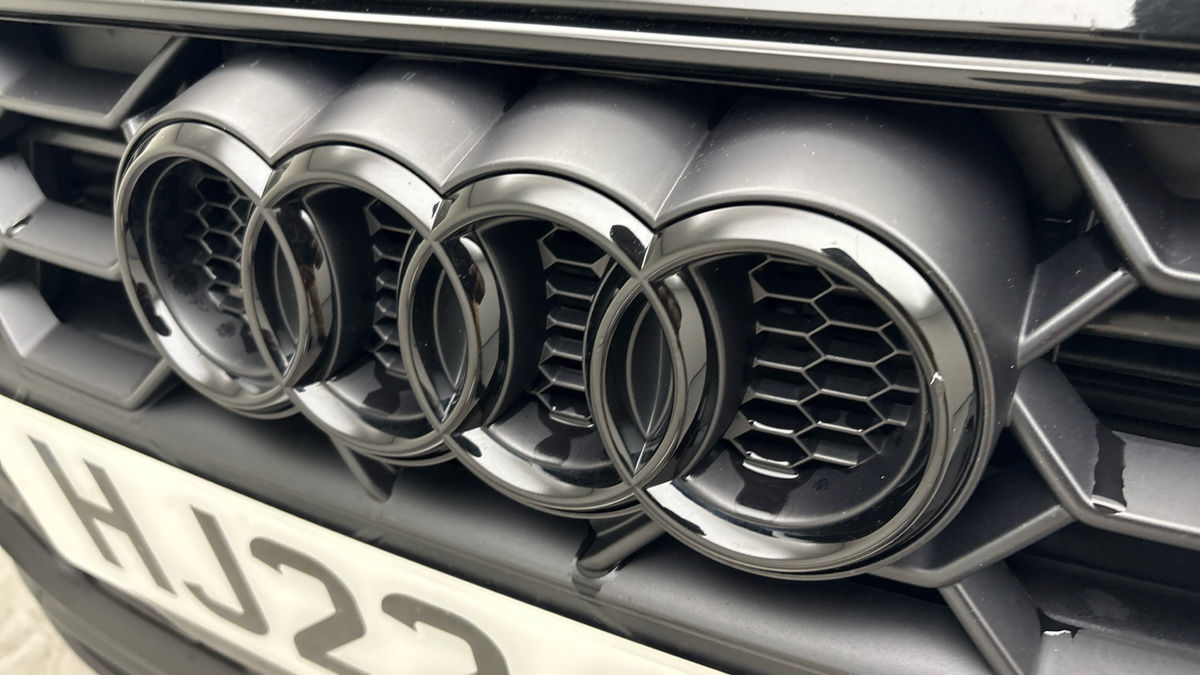 Audi A4 Avant Image 24