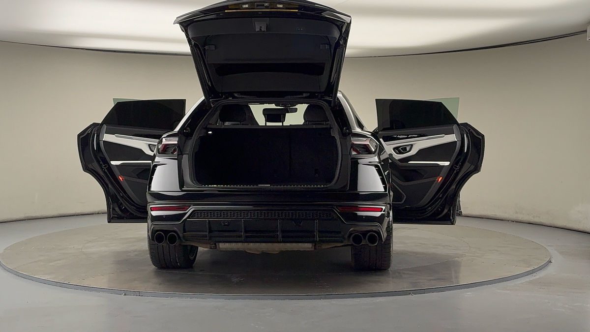 More views of Lamborghini Urus