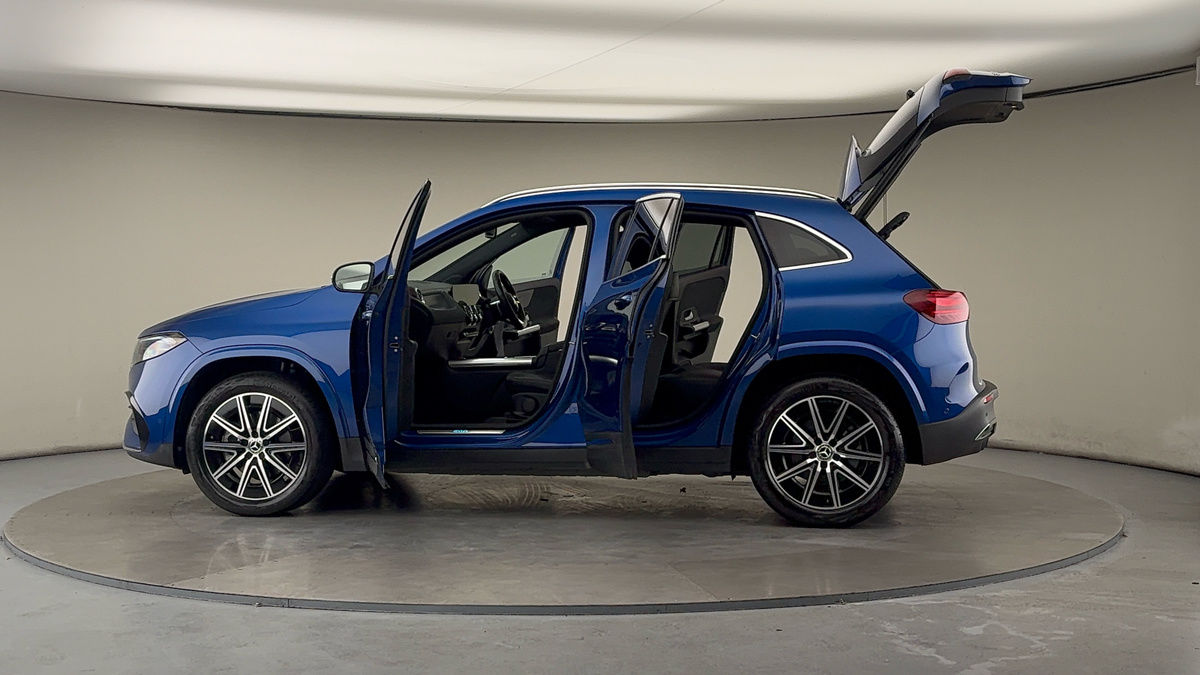 More views of Mercedes-Benz EQA