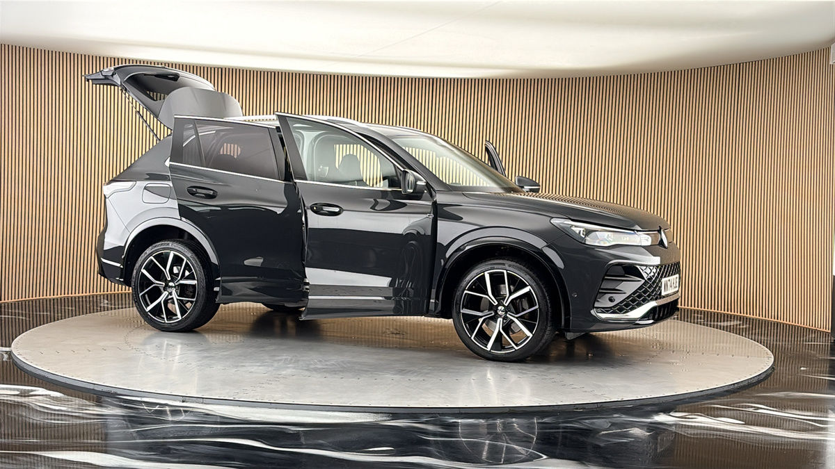 More views of Volkswagen Tiguan