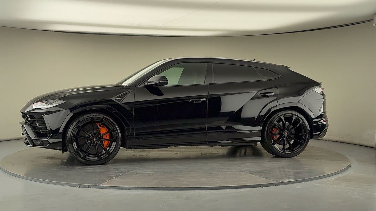 More views of Lamborghini Urus