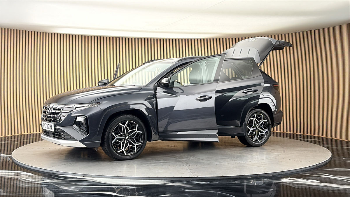More views of Hyundai TUCSON