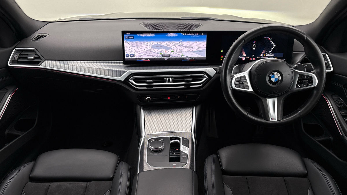 BMW 3 Series Image 12