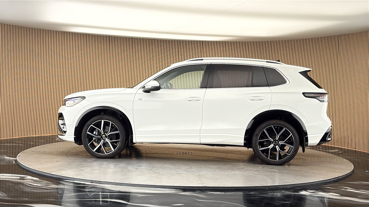 More views of Volkswagen Tiguan