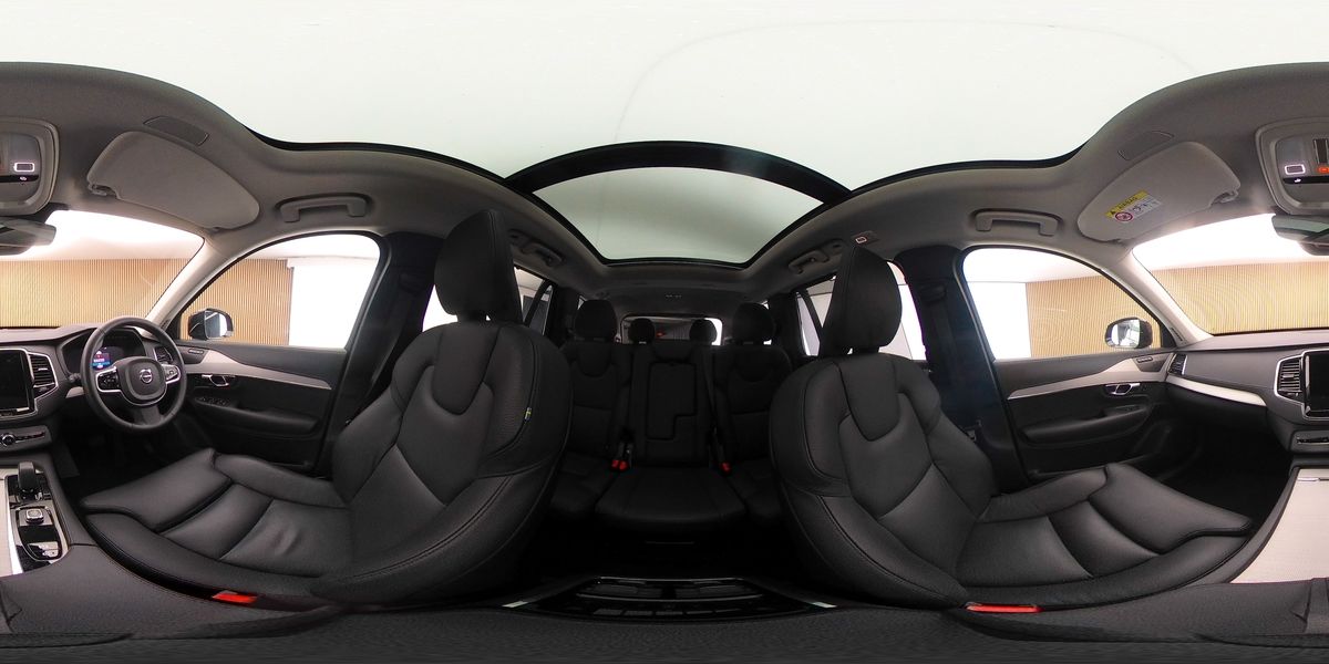 More views of Volvo XC90