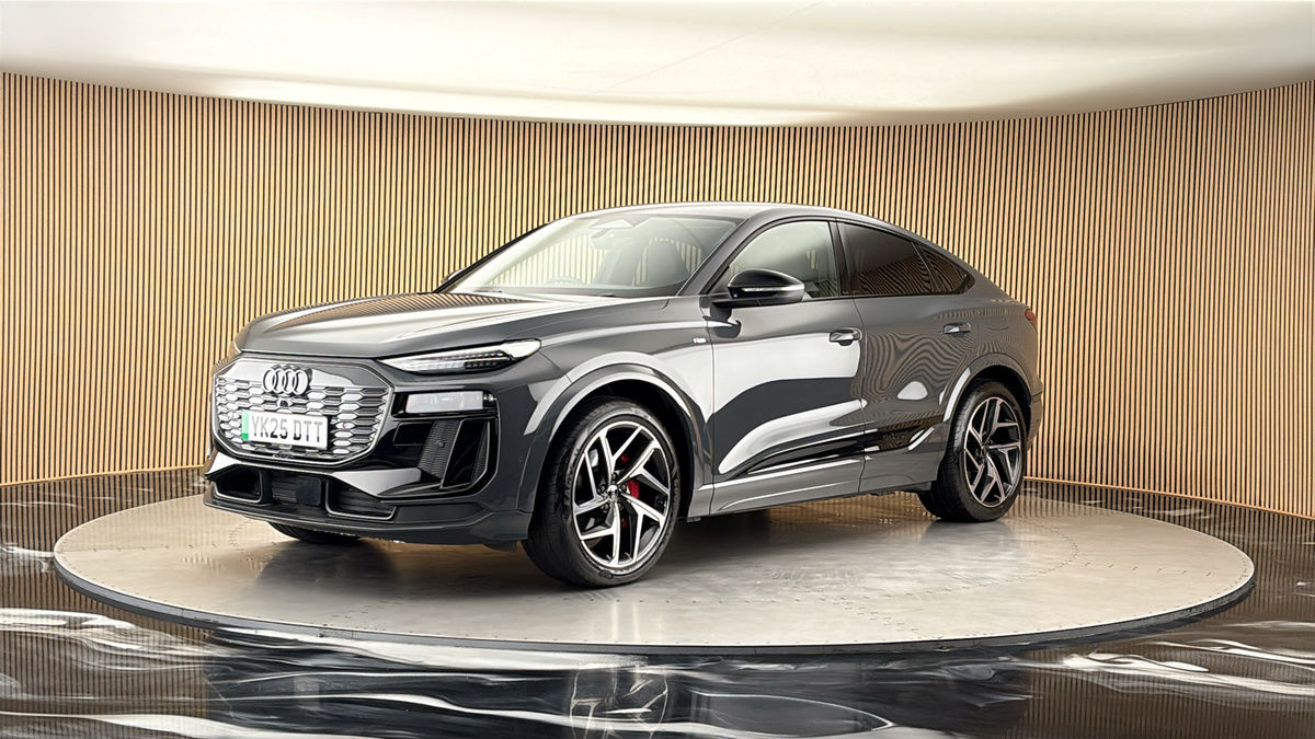 Audi Q6 e-tron Image 20