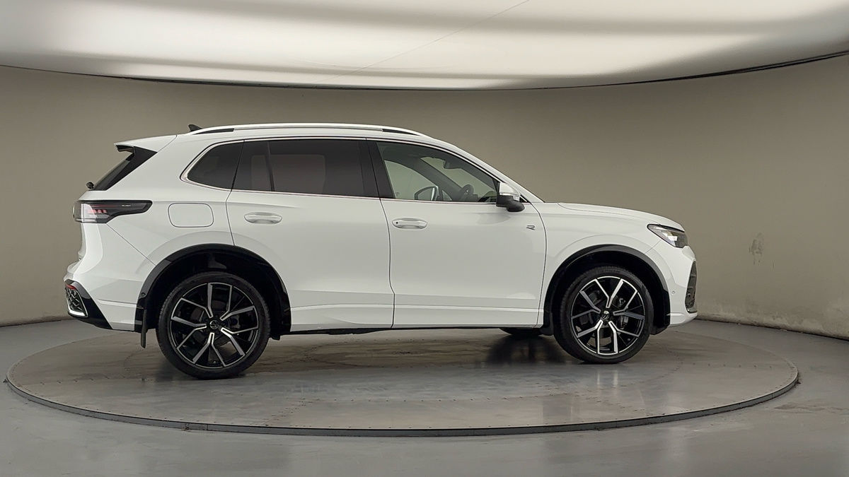 More views of Volkswagen Tiguan