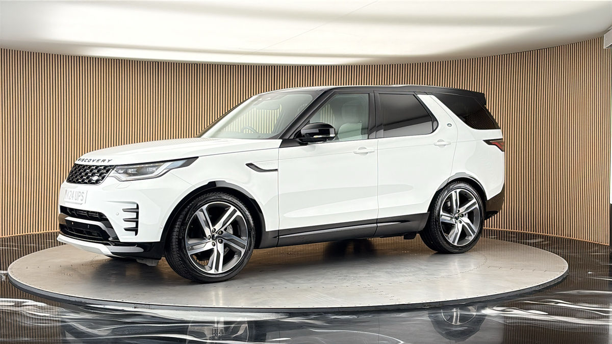 More views of Land Rover Discovery