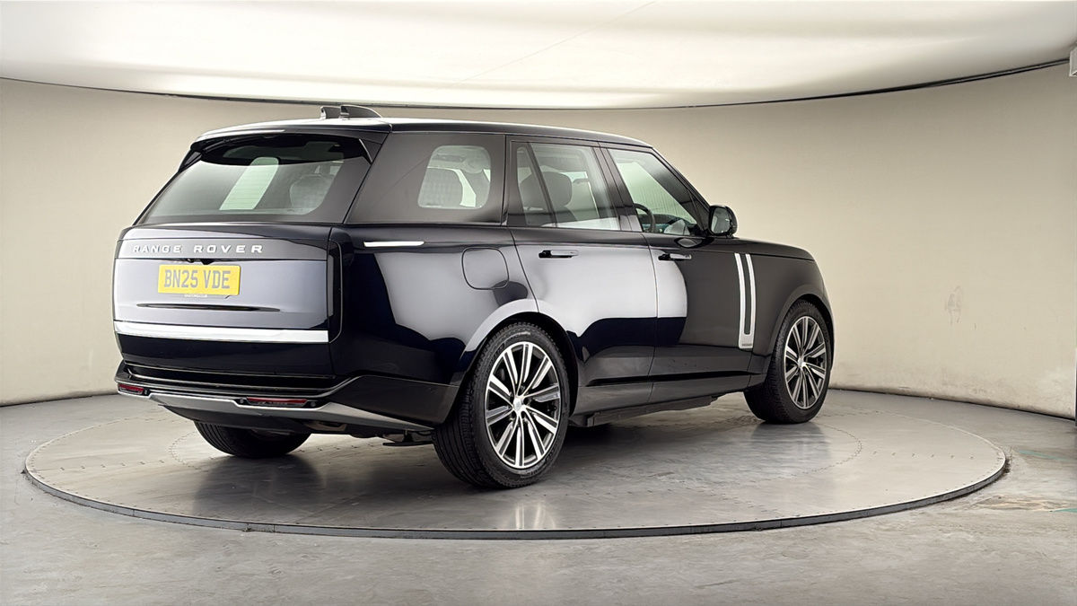 More views of Land Rover Range Rover