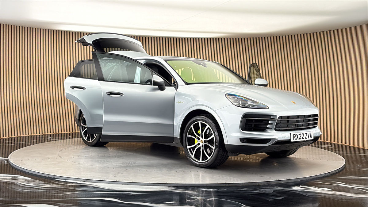 More views of Porsche Cayenne